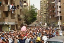 عشرات الآلاف في مسيرة حاشدة بمنطقة الدقي "الانقلاب أصل الخراب"