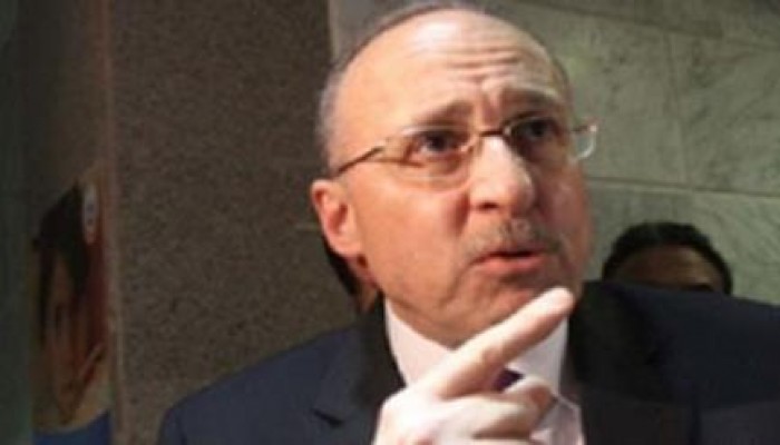 "عبوة ناسفة" تستقبل وزير صحة الانقلاب بـ"قنا"