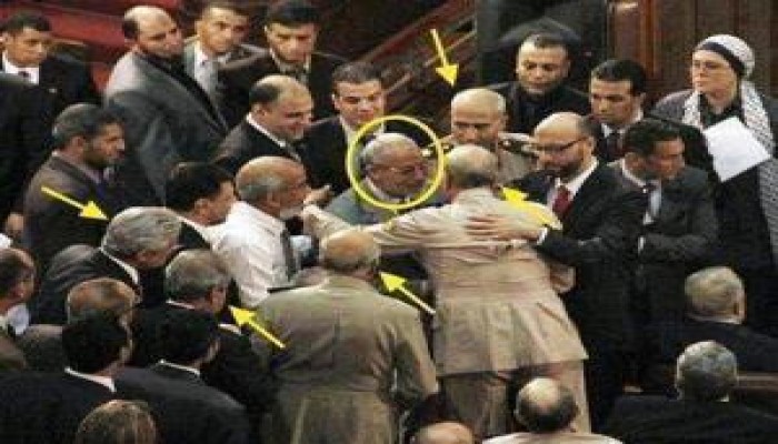 بين إرهاب الإخوان .. وحقن برهامي للدماء !