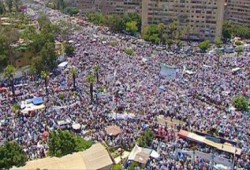ملف مصور من اعتصام رابعة في الذكري الشهرية الثامنة علي العهد باقون