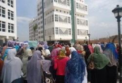 البحيرة ... مسيرة لطلاب المجمع النظري للكليات بدمنهور رفضاً لحكم العسكر
