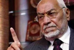 تأجيل محاكمة الأستاذ "عاكف" لـ 14 مايو