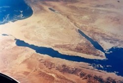 خبير أمني: يحذر من جريمة يخطط لها الانقلابيون فى سيناء