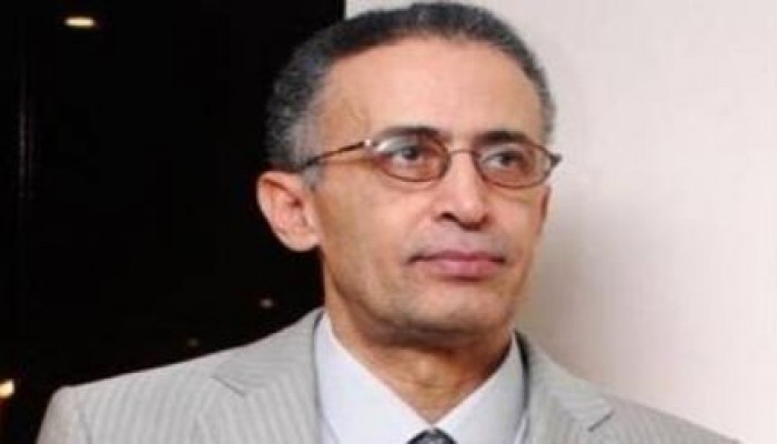 مستشار المالية الانقلابي : حاسس بالعار..النمو بعهد مرسي ضعف هذا العام