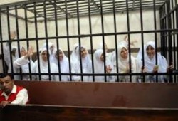 آيه بدران طالبة بالصف الأول الثانوي تكتب : حرائر الأزهر منكن يأتي النصر حمامات السلام