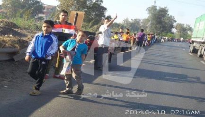 "مصر ليست تكية" .. سلسلة صباحية حاشدة في ميت غمر بالدقهلية