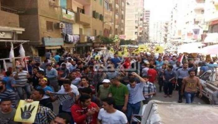 "مصر ليست تكية" .. مظاهرة حاشدة لثوار منطقة فيصل بالجيزة عقب صلاة الجمعة