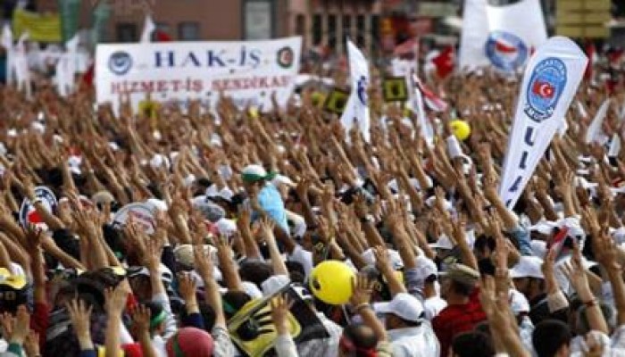 وقفة احتجاجية ضد أحكام الإعدام بمصر في "ألازيغ" التركية