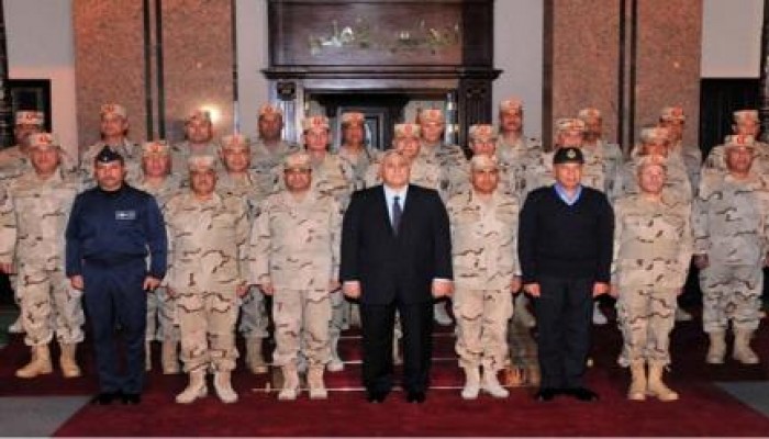 صراع القوى في الجيش يتجه الى التأزم والسيسي الخاسر الأكبر