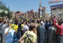 وقفة بمدينة شبين القناطر بالقليوبية ضد الإنقلاب