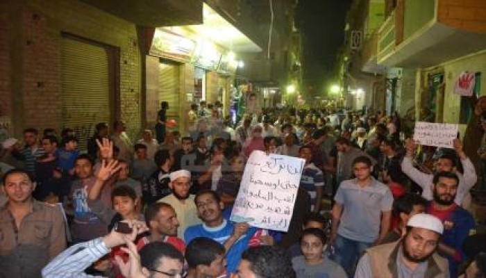 حشود معارضي الانقلاب تزلزل أبو النمرس