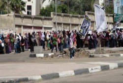 تظاهر طلاب جامعة بنها  احتجاجا على الانقلاب