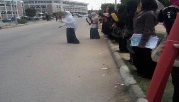سلسلة ومسيرة مناهضة للانقلاب بجامعة القناة رغم مطاردة الأمن