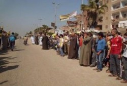 الشرقية: سلاسل صباحية بشريه بالحسينية ضد الانقلابي السيسي