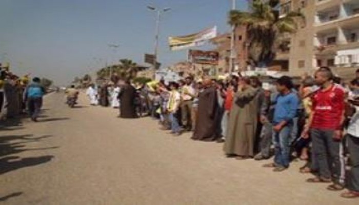 الشرقية: سلاسل صباحية بشريه بالحسينية ضد الانقلابي السيسي