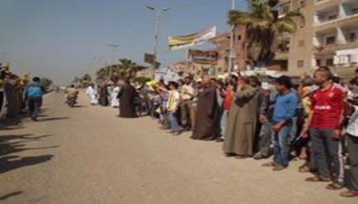 الشرقية: سلاسل صباحية بشريه بالحسينية ضد الانقلابي السيسي