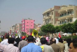 بالصور: مسيرة صباحية حاشدة بـ"العاشر من رمضان" مع بدء فعاليات "حاميها حرميها"