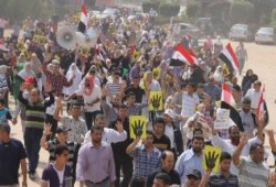 مسيرة حاشدة بالعاشر من رمضان تندد بانتهاكات الجيش في سيناء