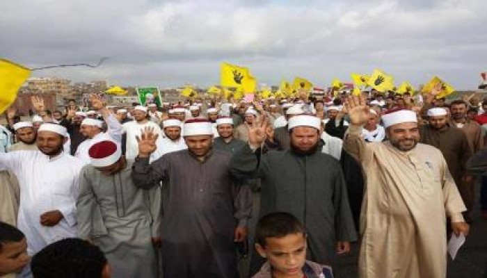 يتقدمهم مشايخ الأزهر.. حشود هائلة من مؤيدي الشرعية يزلزلون حكم العسكر في بلطيم