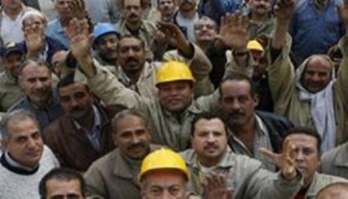 عمال "مينا هاوس" يحاصرون مجلس الوزراء