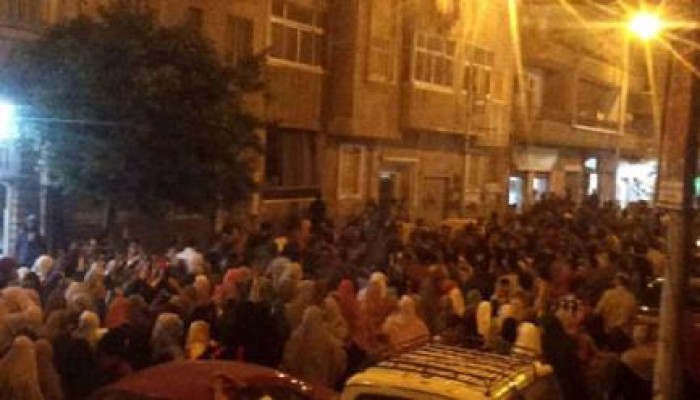 مسيرة ليلية حاشدة لأهالي دمنهور ضمن فعاليات"حاميها حراميها"