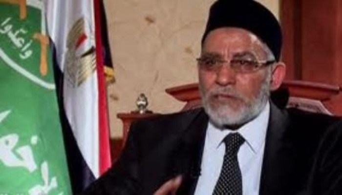 المرشد العام فور سماعه بحكم الإعدام: "لو أعدموني ألف مرة والله لا أنكص عن الحق"
