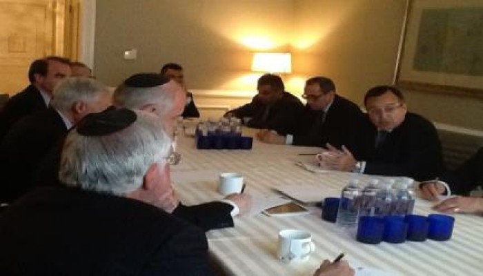 وزير خارجية الانقلاب يلتقي  بقيادات المنظمات اليهودية