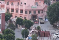 بالفيديو  هتافات المعتقلين يسقط حكم العسكر من داخل أحد السجون انتفاضة السجون