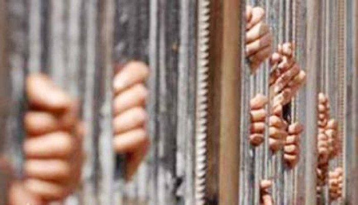 الانقلاب يجدد حبس ٦ سيدات بالإسماعيلية ويسجن ١١حدثا بينهم فتاة سنتين