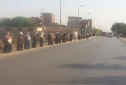 الشرقية.. سلاسل بشرية بمسقط رأس الرئيس "مرسى"