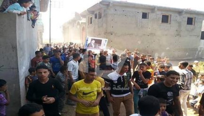 مسيرة حاشدة بقرية الشبول بالمنزلة "جواز امريكا من مصر باطل"