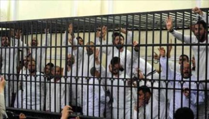 "ايكونوميست": أحكام الإعدام زادت من تعاطف العالم مع "الإخوان"