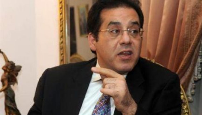 أيمن نور يطلق مبادرة لتوحيد صف "أبناء الثورة"