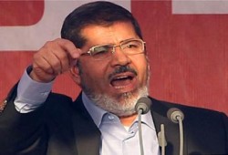تأجيل المحاكمة الهزلية للرئيس مرسي بقضية التخابر إلى 17 مايو