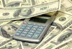 ارتفاع سعر الدولار بالسوق السوداء إلى 760 قرشا