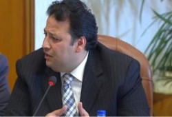 عزام: لن أعود لمصر لأكون رقما بجانب 23 ألف معتقل