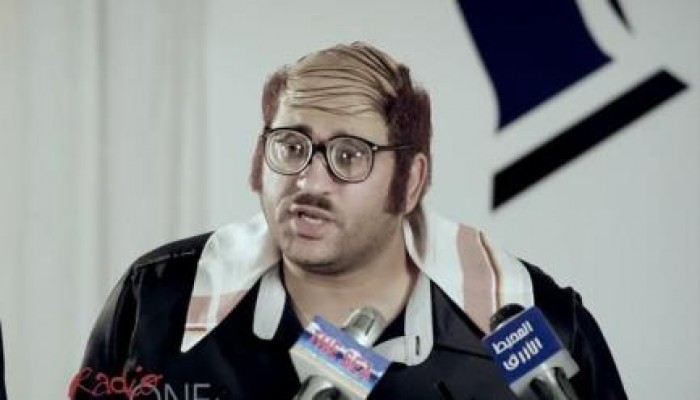 بالفيديو.. أبو حفيظة يسخر من السيسي بأغنية "الهاشتاج"