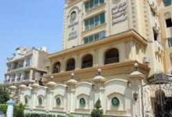 تأجيل المحاكمة الهزلية لقيادات الإخوان في "أحداث الإرشاد" والمرشد يؤكد على الصمود