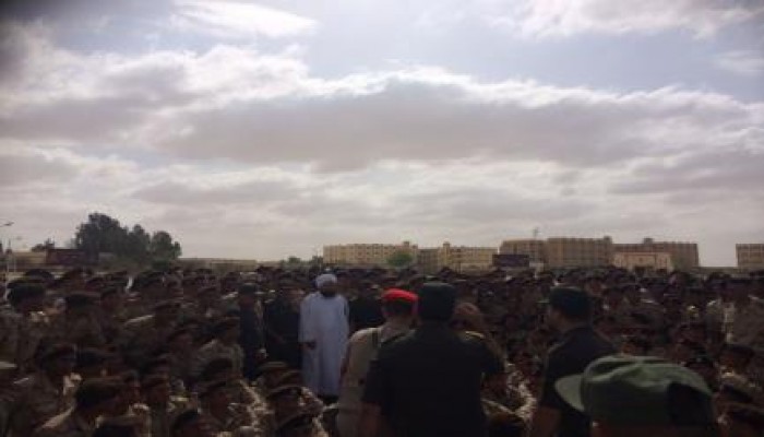 الجيش يستعين بـ«الجفري» لتحريم الخروج على الحاكم