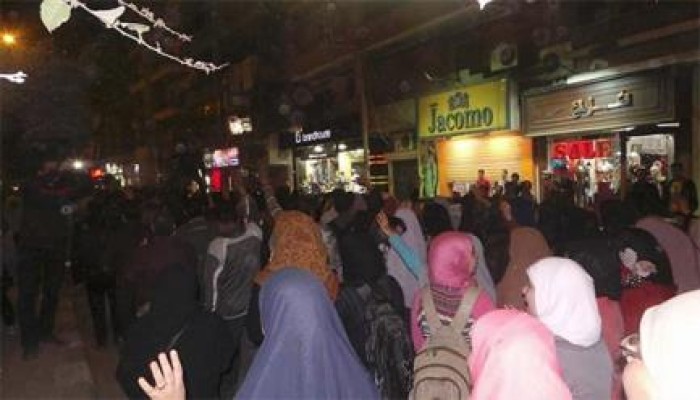 مسيرة ليلية مناهضة للانقلاب بالإسكندرية
