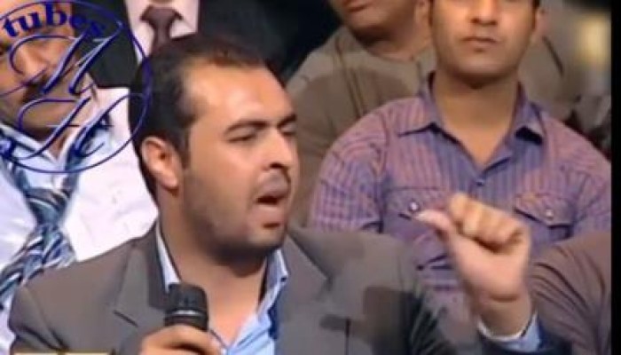 بالفيديو.. أحد مصابي ثورة ينايرينسحب من لقاء يسري فودة لدفاعه عن العسكر