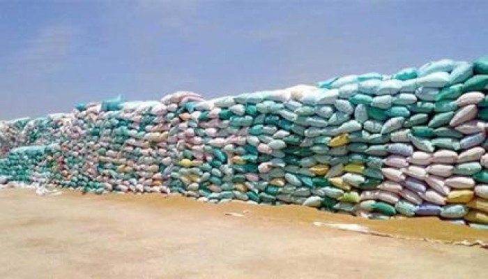 إهدار 20 ألف طن قمح بسبب قرار لوزير الزراعة الانقلابي