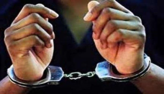 اعتقال 4 أشخاص منهم فتاتين بشبرا الخيمة بتهمة قتل أحد رافضي الانقلاب