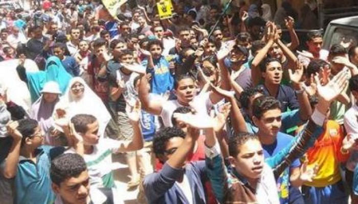 الآلاف في مسيرة حاشدة بالمنتزة بالاسكندرية ضد الانقلاب في جمعة "قاطع رئاسة الدم"