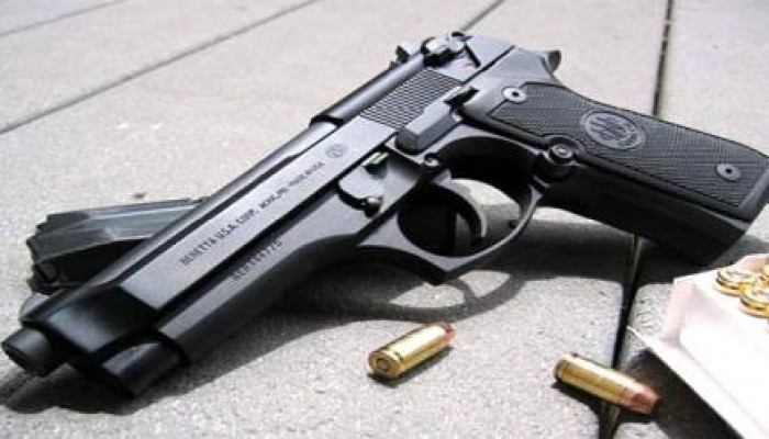 أمين شرطة بفاقوس يقتل جارة بسلاحه الميرى