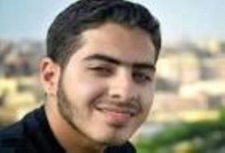 بالفيديو .. المعجزة التي حدثت عند فتح القبر لدفن الشهيد محمد أيمن