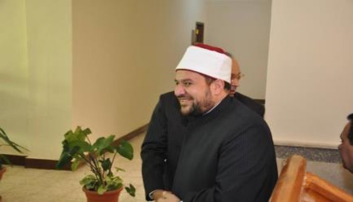 حكومة ممثلين..4 وزراء في بني سويف لإفتتاح كوبري مبني منذ 25 عام !!