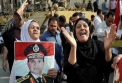 الكويت ترحل 15 مصري من مؤيدي السيسي