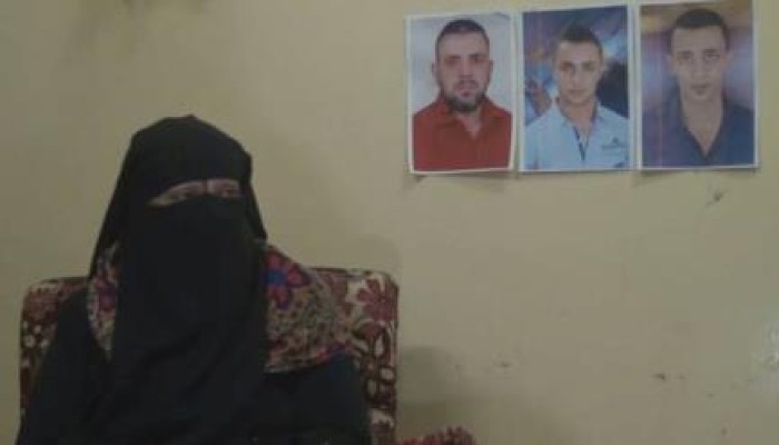 مرتزقة السيسي السفاح يعتقلون أسرة كاملة بالمحلة: اعتقال زوجة معتقل لتلحق بزوجها ونجليها!!