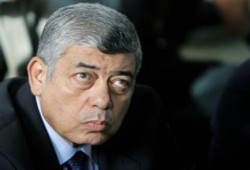 وزير داخلية الانقلاب يكذب إعلام العار حول تناول مرسي للجمبري